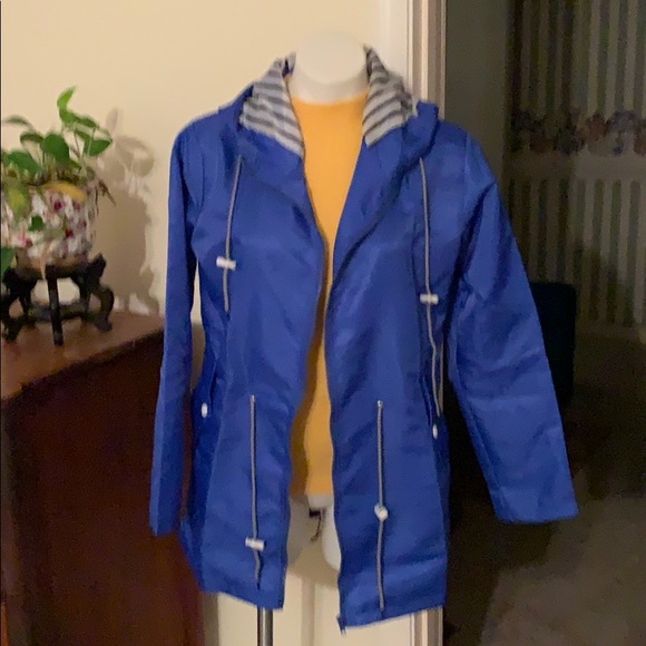 NWOT. Raincoat - Picture 3 of 3